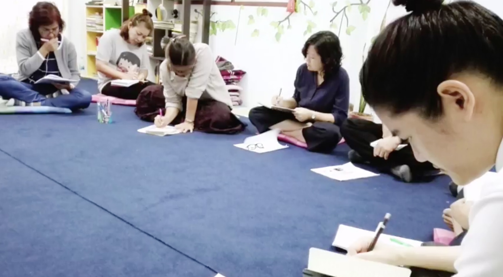 “ฉันตัวเล็ก แต่ภายในมีผู้ชายคนหนึ่งหลบซ่อนอยู่” | เขียนภาวนา บันทึกผู้เรียน