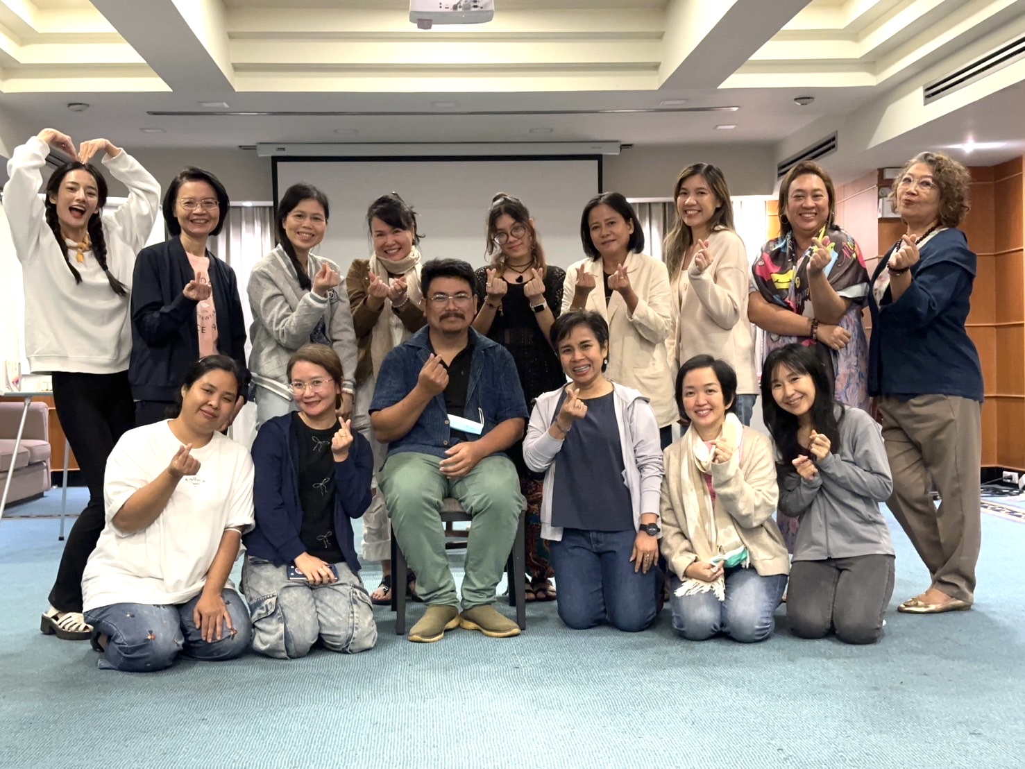 บรรยากาศกิจกรรม “ก้าวเดินกับความกลัว” และ “เกมไพ่ ไขเส้นทาง จิตวิญญาณ”
